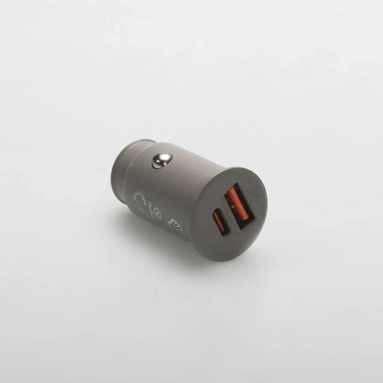 پورت‌های USB-C و USB-A شارژر فندکی Shell CCT006CC